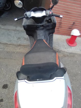 Piaggio X8 400cc