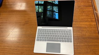 Microsoft Surface Laptop GO 2