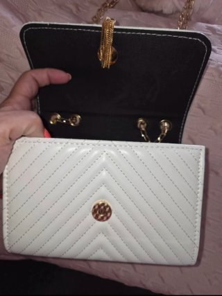 Bolso blanco con detalle azul