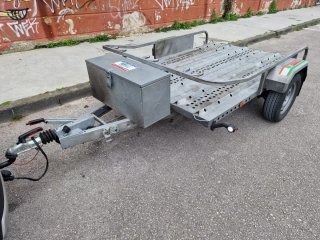 Remolque portamotos para 3 motos