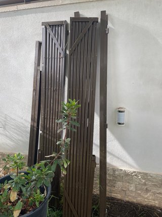 Reja extensible metálica, 196 ancho x  208 alto