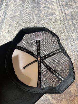 Gorra Trucker Chrome Hearts Blanca y Negra