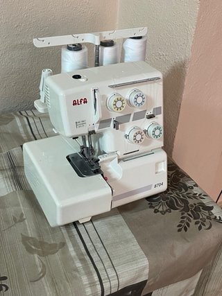 Overlock Alfa 8704