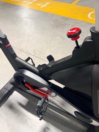 Bicicleta Spinning Life Fitness IC2