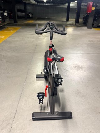 Bicicleta Spinning Life Fitness IC2