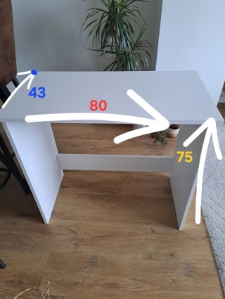 Mesa de escritorio blanca de madera