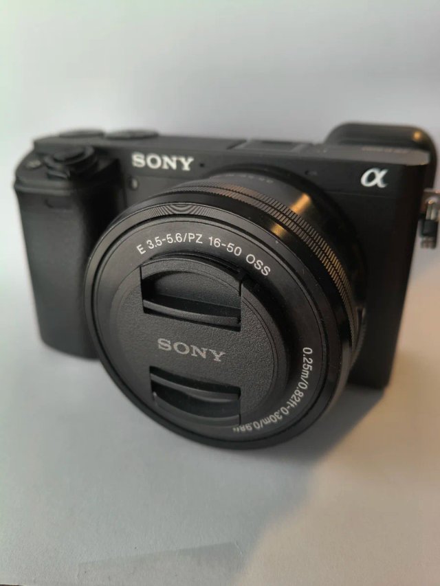 Sony a6400 Cámara Mirrorless + objetivo 16-50