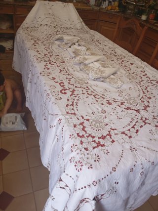Mantelería bordada a mano lino Isla Madeira
