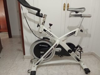 Bicicleta Spinning BH Blanca