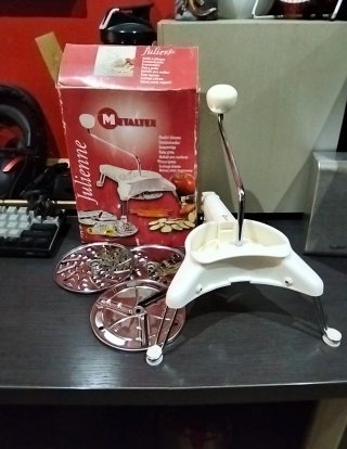 Rallador Julienne Metaltex