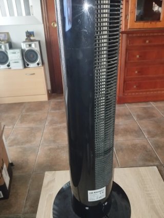 Ventilatore da terra nero poco usato