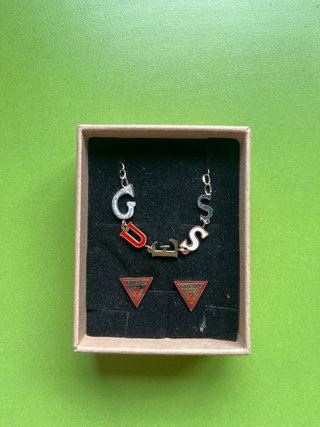 Set Gioielli Guess con Collana e Orecchini