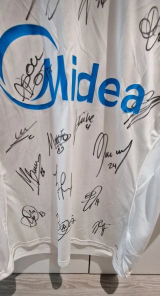 Camiseta Oficial Sevilla FC Firmada  25/26