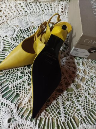 Zapatos Cafènoir amarillos talla 39