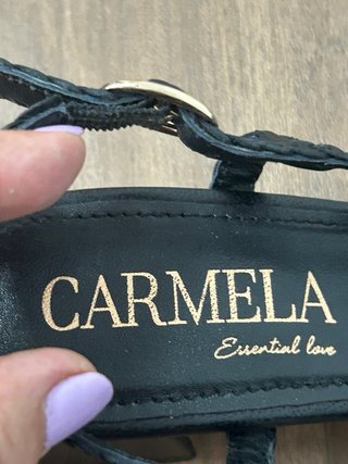 Sandalias Carmela Talla 40 Negras Tejidas
