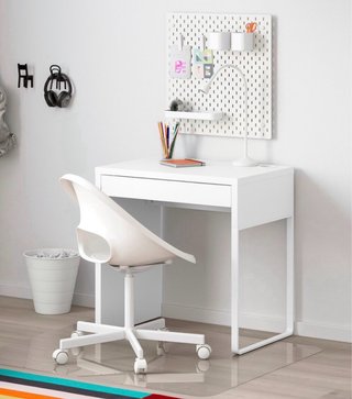 Escritorio infantil blanco con cajón