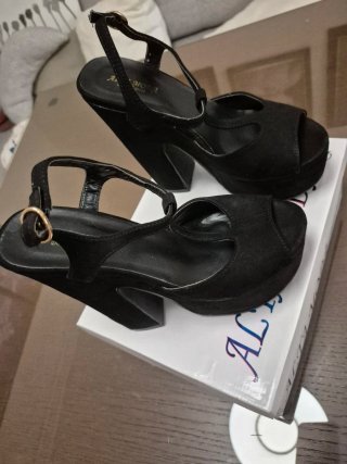 Sandalias de plataforma ALTA MODA negras