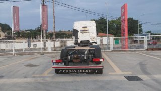 Camión Rígido Blanco