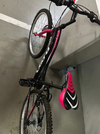 Bici da montagna B-PRO 24 nera e rosa