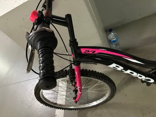 Bici da montagna B-PRO 24 nera e rosa
