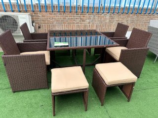 Conjunto comedor exterior ratán y cristal