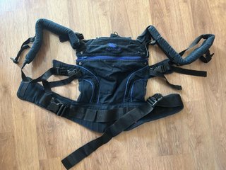 Mochila Portabebés Manduca Negra