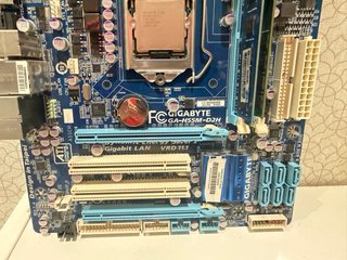 Placa base Gigabyte GA-H55M-D2H