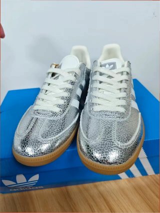 Adidas Samba OG Talla 40 Plata