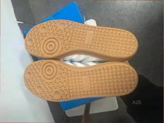 Adidas Samba OG Plata Talla 39