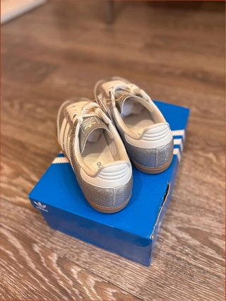 Adidas Samba OG Plata Talla 36