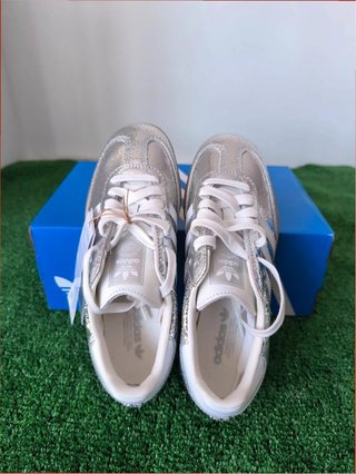 Adidas Samba OG Plata Talla 37