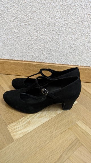 Zapatos de tacón negros