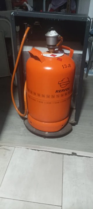 Estufa gas WURK llama azul