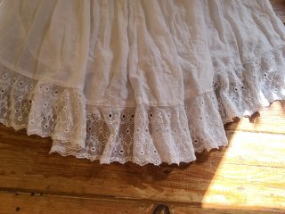 Vestido blanco estilo ibicenco