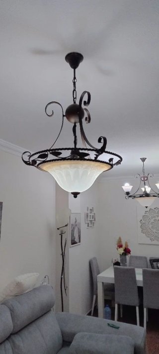 2 Lamparas de forja y cristal ,una con tres tulipa
