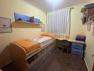 Cama infantil con cajones rosa