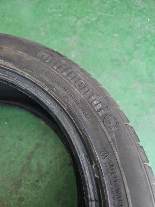 Neumático Continental 215/55 R18 99Y