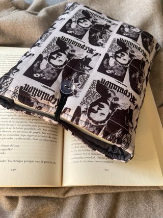 Funda literaria Taylor Swift