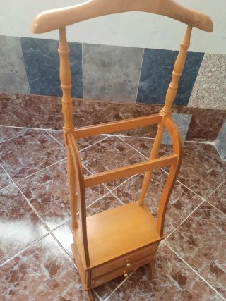 Galán de noche de madera