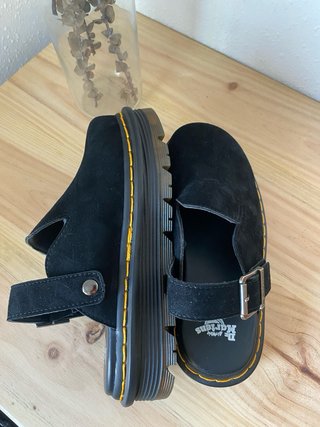 Dr. Martens Sandalias Negras Suede