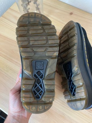 Dr. Martens Sandalias Negras Suede