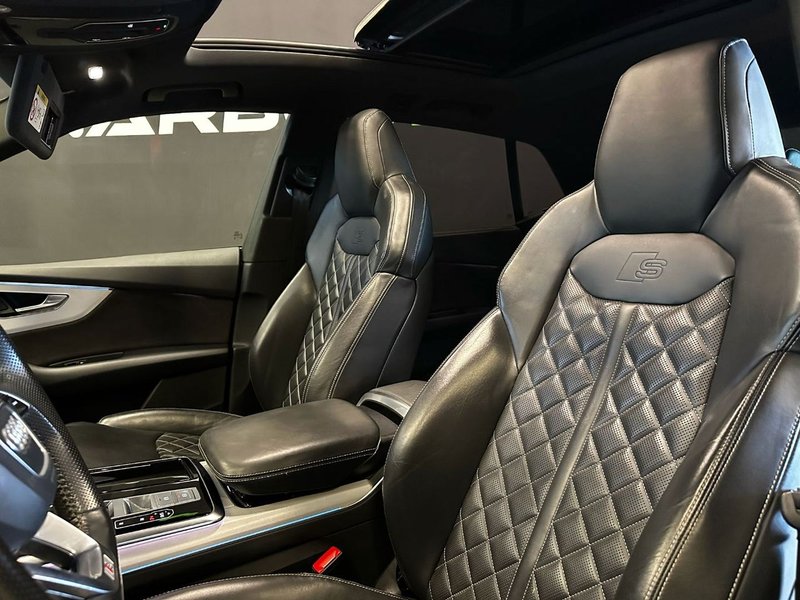 Audi Q8 2019, foto 11