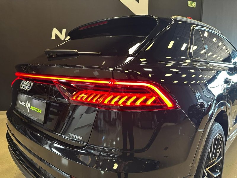 Audi Q8 2019, foto 15