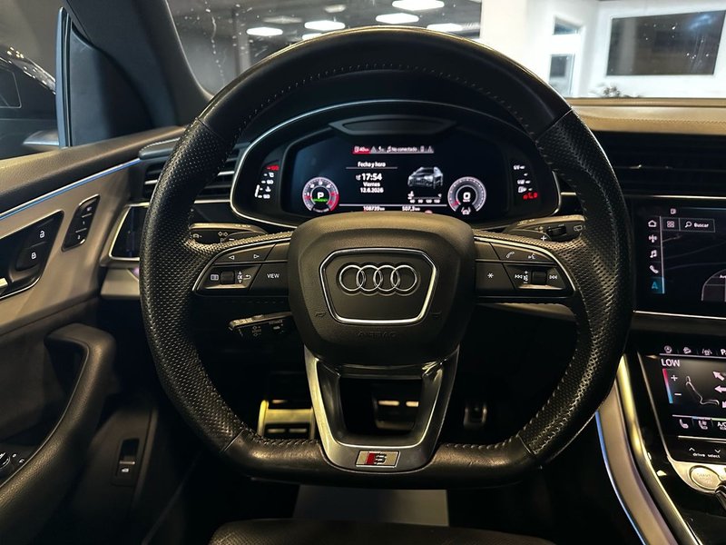 Audi Q8 2019, foto 28