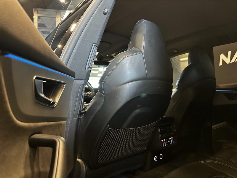 Audi Q8 2019, foto 32