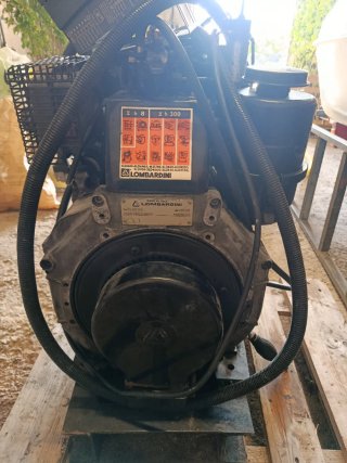 Motobomba diésel con arrancador automático