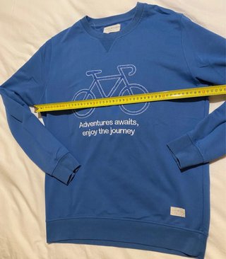 Sudadera de Álvaro Moreno