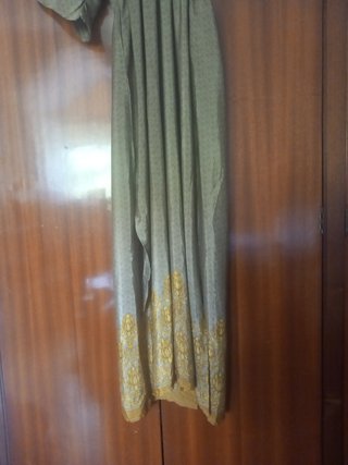 Vestido largo beige y dorado