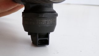INYECTOR VOLKSWAGEN SEAT AUDI 038130073AJ 038 130 073 AJ