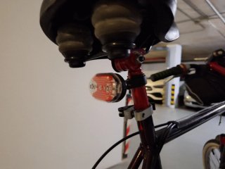 Bicicleta Negra con Accesorios